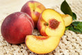 Peaches (per lb)