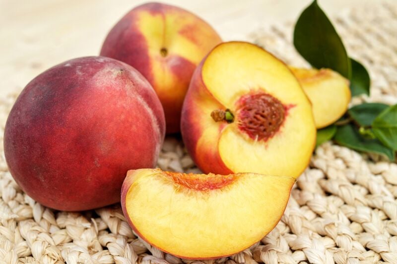 Peaches (per lb)